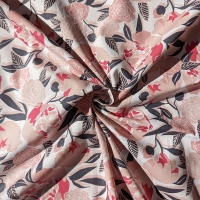 roses feuilles noires sur fond blanc