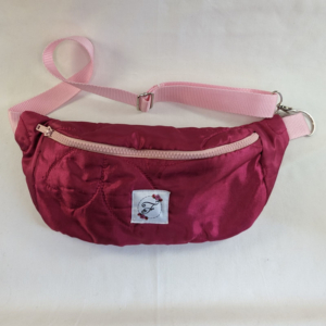 Sacoche banane upcyclée doudoune fuchsia Fancybèle1 Sacoche banane upcyclée doudoune fuchsia Fancybèle